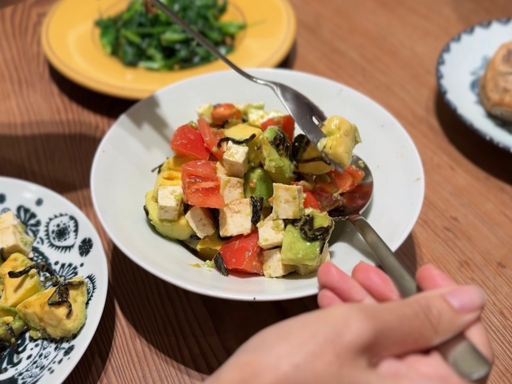 酪梨豆腐拌鹽昆布